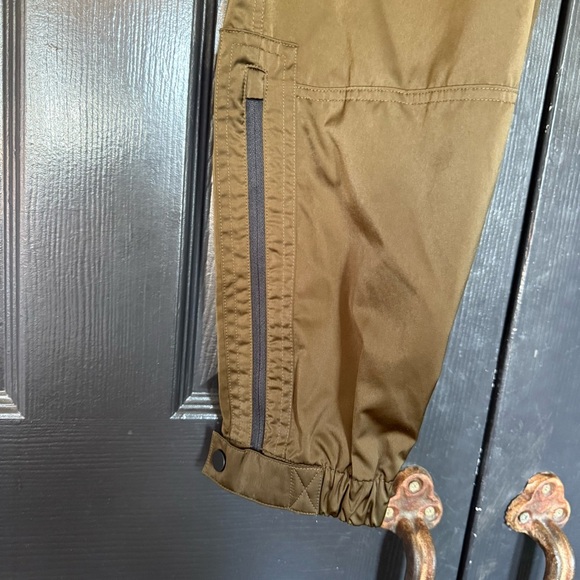 Athleta Radiant Jogger Womens 8 Pants Green Pockets Shiny Elastic Ankle - Picture 4 of 14